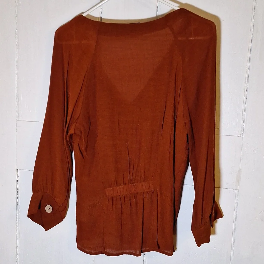 Rust button down blouse - Picture 3 of 4
